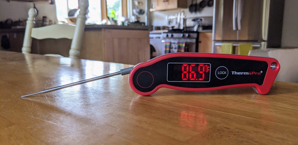 meat thermometer - incredible accuracy, combined with the huge, rotatable lcd readout...