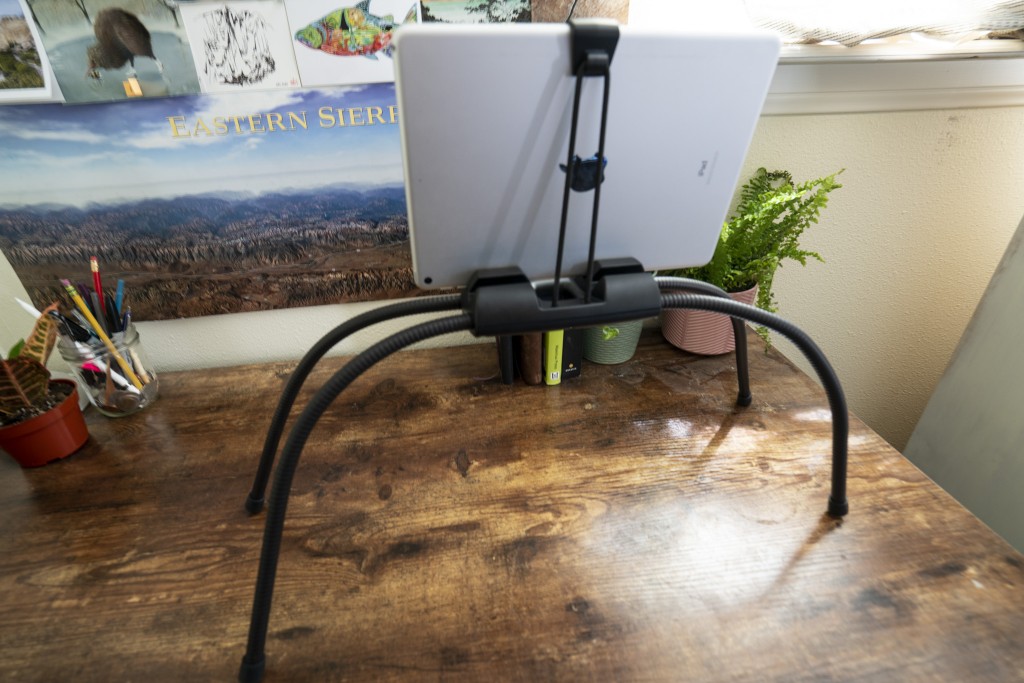 tablet stand - best for greatest versatility